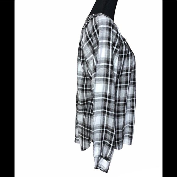 Loft Blouse - Picture 3 of 6